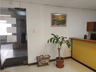 Foto 9 de La Pradera, Oficina en  renta, 200 m2, 6 ambientes, 2 baños, 2 parqueaderos