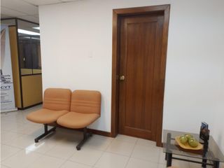 Foto 10 de La Pradera, Oficina en  renta, 200 m2, 6 ambientes, 2 baños, 2 parqueaderos