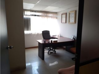 Foto 12 de La Pradera, Oficina en  renta, 200 m2, 6 ambientes, 2 baños, 2 parqueaderos