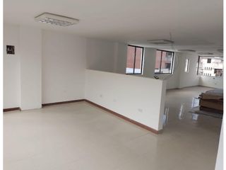 Foto 22 de La Y , Oficina en renta, 130 m2, 3 ambientes, 2 baños