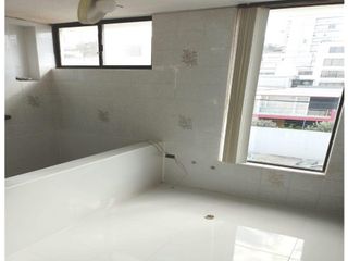 Foto 16 de La Y , Oficina en renta, 130 m2, 3 ambientes, 2 baños
