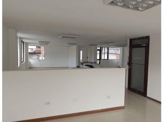 Foto 21 de La Y , Oficina en renta, 130 m2, 3 ambientes, 2 baños