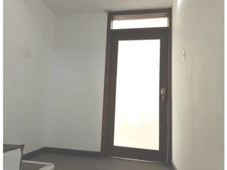 Foto 6 de La Y , Oficina en renta, 130 m2, 3 ambientes, 2 baños