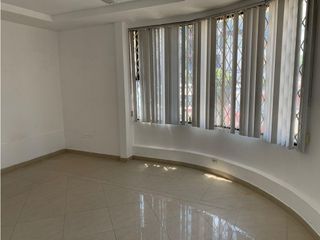 Foto 3 de El Batán, Local en renta, 60 m2, 3 ambientes, 1 baño, 1 parqueadero
