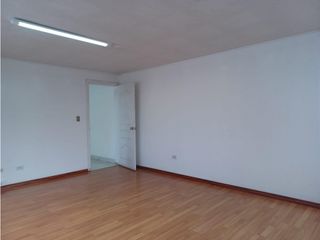 Parque de los Recuerdos, Oficina en renta, 90 m2, 4 ambientes, 1 baño, 1 parqueadero