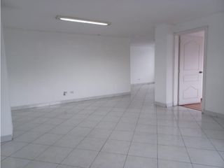 Parque de los Recuerdos, Oficina en renta, 90 m2, 4 ambientes, 1 baño, 1 parqueadero