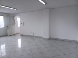 Parque de los Recuerdos, Oficina en renta, 90 m2, 4 ambientes, 1 baño, 1 parqueadero