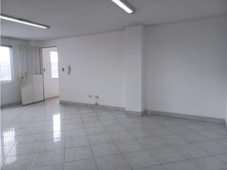 Foto 15 de Parque de los Recuerdos, Oficina en renta, 90 m2, 4 ambientes, 1 baño, 1 parqueadero