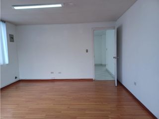 Parque de los Recuerdos, Oficina en renta, 90 m2, 4 ambientes, 1 baño, 1 parqueadero