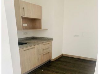 Mariana de Jesús, Oficina en renta, 49 m2, 1 ambiente, 1 baño, 1 parqueadero