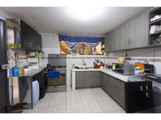 Foto 13 de Guamani, Casa rentera en venta, 678 m2, 7 departamentos, local, 3 parqueaderos