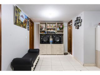 Foto 22 de Guamani, Casa rentera en venta, 678 m2, 7 departamentos, local, 3 parqueaderos