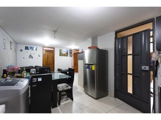 Foto 14 de Guamani, Casa rentera en venta, 678 m2, 7 departamentos, local, 3 parqueaderos