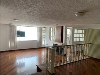 Foto 14 de La Carolina, Oficina en renta, 250 m2, 10 ambientes, 5 baños, 3 parqueaderos