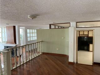 Foto 17 de La Carolina, Oficina en renta, 250 m2, 10 ambientes, 5 baños, 3 parqueaderos