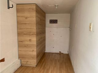 Foto 5 de La Carolina, Oficina en renta, 250 m2, 10 ambientes, 5 baños, 3 parqueaderos