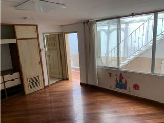 Foto 8 de La Carolina, Oficina en renta, 250 m2, 10 ambientes, 5 baños, 3 parqueaderos