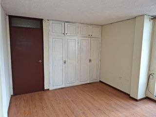 Foto 9 de El Jardín, Local Comercial en renta, 90mts 2 ambientes, 2 baños y Parq