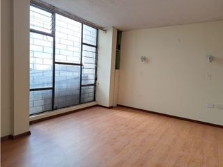 Foto 8 de El Jardín, Local Comercial en renta, 90mts 2 ambientes, 2 baños y Parq