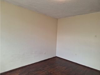 Foto 19 de El Jardín, Local Comercial en renta, 90mts 2 ambientes, 2 baños y Parq