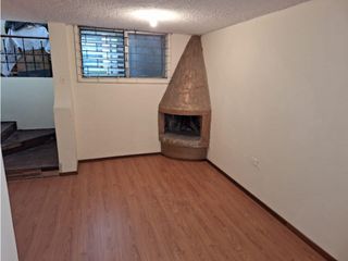 Foto 3 de El Jardín, Local Comercial en renta, 90mts 2 ambientes, 2 baños y Parq