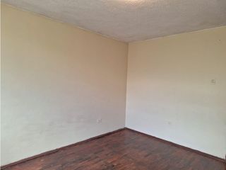 Foto 18 de El Jardín, Local Comercial en renta, 90mts 2 ambientes, 2 baños y Parq
