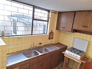 Foto 16 de El Jardín, Local Comercial en renta, 90mts 2 ambientes, 2 baños y Parq