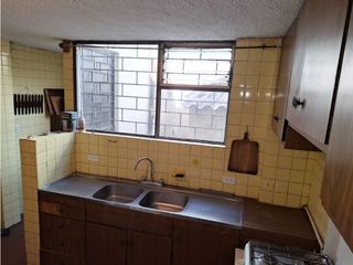 Foto 11 de El Jardín, Local Comercial en renta, 90mts 2 ambientes, 2 baños y Parq