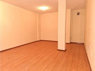 Foto 5 de El Jardín, Local Comercial en renta, 90mts 2 ambientes, 2 baños y Parq