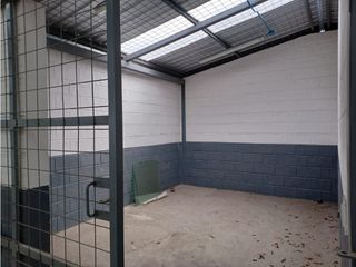 Foto 17 de La Kennedy, Galpón en renta, 860 m2, 4 ambientes, 4 baños, 20 parqueaderos