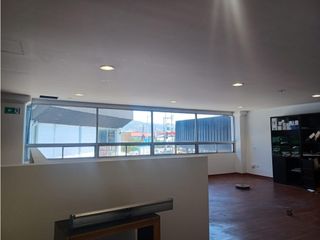 Foto 7 de La Kennedy, Oficina en renta, 335 m2, 15 ambientes, 4 baños, 8 parqueaderos