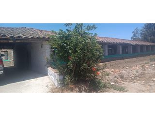 Foto 6 de Puembo, Galpón en renta, 549 m2, granja, 1 baño