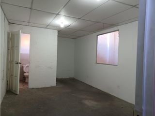 Foto 16 de Carcelén industrial, Galpón en renta, 400 m2, 2 ambientes, 1 baño, 2 parqueaderos
