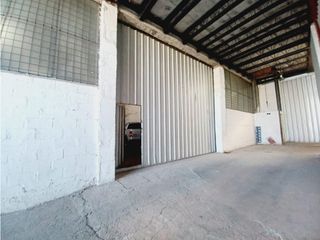 Foto 17 de Carcelén Industrial, Galpón en renta, 200 m2, 2 ambientes, 1 baño, 1 parqueadero