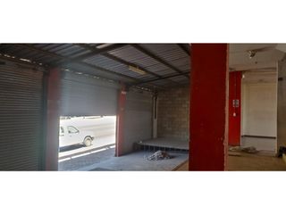 Foto 16 de Cotocollao, Casa Comercial en renta, 426 m2, 3 ambientes, 4 baños, 5 parqueaderos