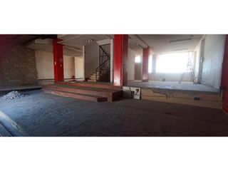 Foto 4 de Cotocollao, Casa Comercial en renta, 426 m2, 3 ambientes, 4 baños, 5 parqueaderos