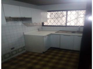 Foto 18 de La Pradera, Oficina en renta, 3 ambientes, 1 baño, 1 parqueadero