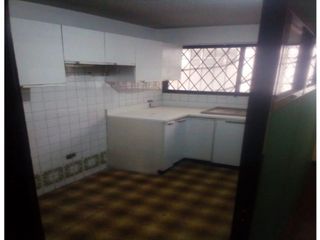 Foto 15 de La Pradera, Oficina en renta, 3 ambientes, 1 baño, 1 parqueadero