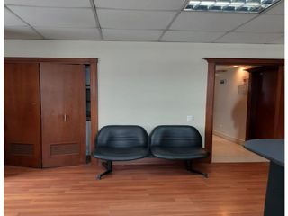 Foto 6 de La Carolina, Oficina en renta, 50 m2, 5 ambientes, 1 baño, 1 parqueadero