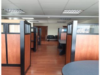 Foto 1 de La Carolina, Oficina en renta, 50 m2, 5 ambientes, 1 baño, 1 parqueadero