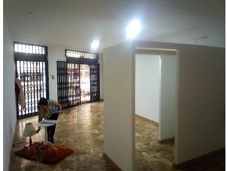 Foto 6 de La Pradera, Local Comercial en renta, 55 m2, 2 ambientes, 1 baño, 1 parqueadero