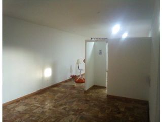 Foto 3 de La Pradera, Local Comercial en renta, 55 m2, 2 ambientes, 1 baño, 1 parqueadero