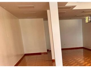Foto 5 de La Pradera, Local Comercial en renta, 71 m2, 3 ambientes, 1 baño, 2 parqueaderos