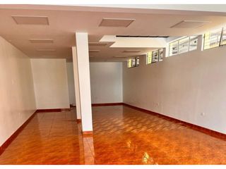 Foto 1 de La Pradera, Local Comercial en renta, 71 m2, 3 ambientes, 1 baño, 2 parqueaderos