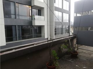 Foto 14 de Av America, Oficina en renta, 120 m2, 9 ambientes, 3 baños, 2 parqueaderos