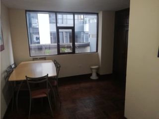 Foto 17 de Av America, Oficina en renta, 120 m2, 9 ambientes, 3 baños, 2 parqueaderos