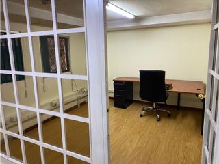 Foto 10 de El Batán, Local Comercial en renta, 100 m2, 2 ambientes, 2 baños, 5 parqueaderos