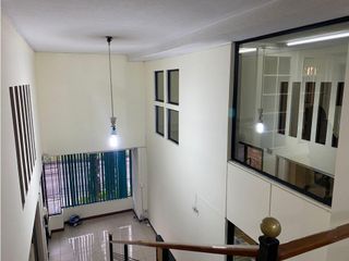 Foto 7 de El Batán, Local Comercial en renta, 100 m2, 2 ambientes, 2 baños, 5 parqueaderos