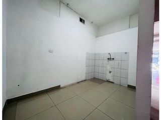 Foto 7 de Ponceano, Local Comercial en renta, 130 m2, 3 ambientes, 4 baños, 3 parqueaderos
