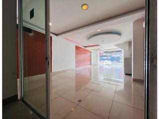 Foto 9 de Ponceano, Local Comercial en renta, 130 m2, 3 ambientes, 4 baños, 3 parqueaderos